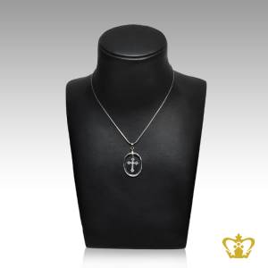 Oval-shape-with-diamond-cut-crystal-pendent-engraved-cross-Christian-religious-gift