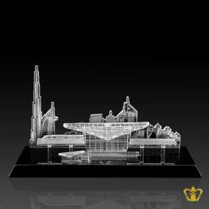 Dubai-Metro-crystal-replica-with-dubai-skyline-metro-station-with-black-base-souvenirs-mementos-for-tourist-corporate-gift