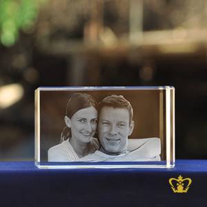Crystal-cube-3D-laser-engraved-couples-picture-valentine-s-day-anniversary