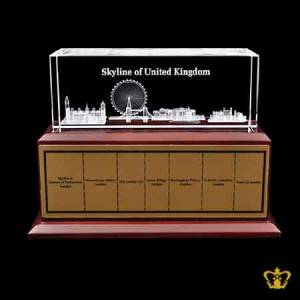 The-skyline-of-United-Kingdom-Famous-historical-Landmark-Structure-3D-Laser-Engraved-in-Crystal-Cube-with-wooden-light-base-Corporate-Gift