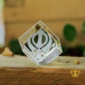 Special-occasions-Gurupurab-gifts-crystal-cube-2D-laser-Khanda-Sikh-religious-souvenir