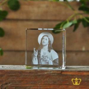 Crystal-cube-3D-laser-engraved-Jesus-Christ-Baptism-Easter-Christian-Occasions-Christmas-gifts