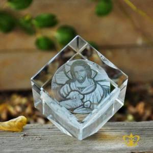 Tilted-2D-laser-engraved-Jesus-crystal-cube-baptism-Easter-Christian-occasions-seasons-greeting-Christmas-gifts