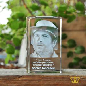 Famous-Indian-Cricketer-Sachin-Tendulkar-3D-laser-engraved-crystal-rectangular-cube-with-his-most-popular-quotes-etched-