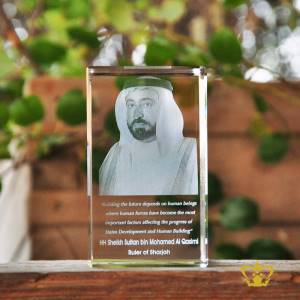 3D-laser-engraved-crystal-rectangular-cube-H-H-Sultan-bin-Muhammad-Al-Qasimi-with-his-most-popular-quotes-etched