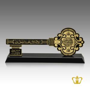 Islamic-key-cutout-black-crystal-with-Arabic-golden-word-calligraphy-La-illaha-Illallah-Muhammed-Rasul-Allah-Ramadan-Eid-souvenir-gift