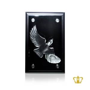 Masterpiece-Artistic-Crystal-Replica-of-a-Falcon-with-Intricate-Design-in-a-Crystal-Black-Frame