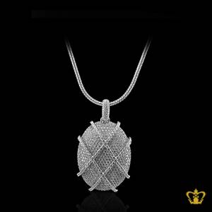 Opulent-shiny-oval-silver-pendant-inlaid-with-cross-pattern-crystal-diamonds-charming-gift-for-her