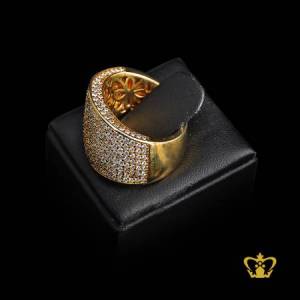 Golden-color-ring-inlaid-with-crystal-diamonds-elegant-gift-for-her