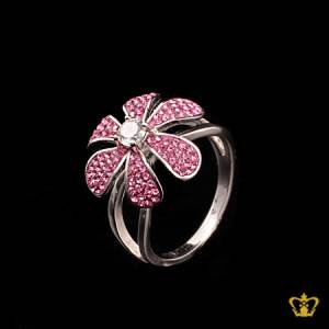 Blushing-glitzy-silver-flower-ring-inlaid-with-pink-crystal-diamonds-exquisite-gift-for-her