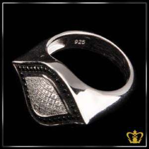 Designer-crystal-ring-inlaid-with-black-and-clear-crystal-alluring-gift-for-her
