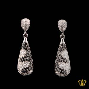 Classy-silver-drop-earring-inlaid-with-shiny-black-and-clear-crystal-diamond