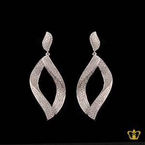 Designer-dangling-leaf-earring-embellished-with-sparkling-crystal-diamond-a-lovely-exquisite-gift-for-her