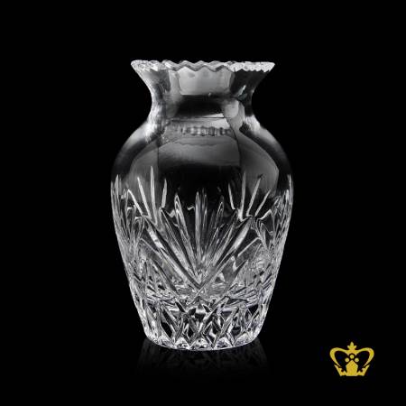 Elegant-little-handcrafted-crystal-vase-scalloped-edge-adorned-with-leaf-patterns