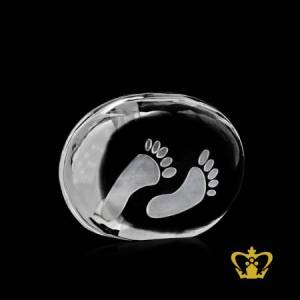 Optic-Crystal-in-Oval-Shape-plaque-engraved-2D-foot-print