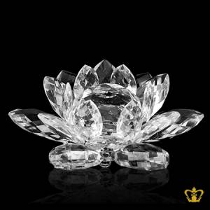 Artistry-crystal-replica-of-a-lotus-flower-with-intricate-detailing