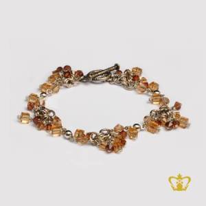 Brown-bracelet-inlaid-with-shining-crystal-stone-and-pearl