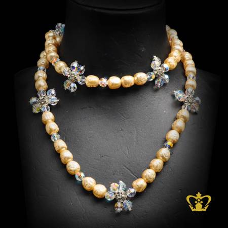 Stylish-necklace-embellished-with-crystal-stone-and-pearl