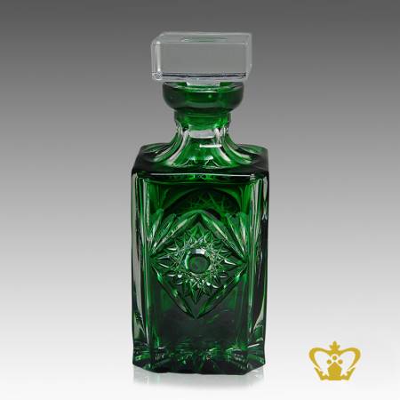 Enchanting-emerald-green-crystal-whiskey-decanter-glamorized-with-authentic-pattern