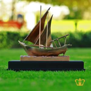 Dhow-replica-metal-with-wooden-base-traditional-Corporate-UAE-National-Day-Gift-Tourist-Souvenir