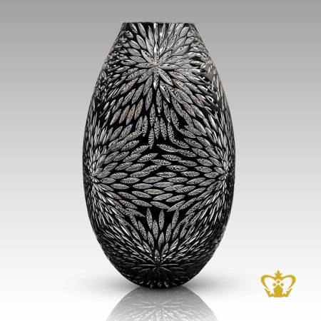 Gorgeous-black-crystal-vase-handcrafted-with-intense-leaf-cuts