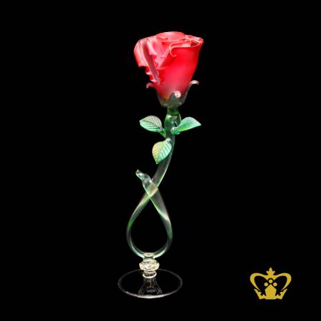 A-Masterpiece-Crystal-Replica-of-a-Rose-with-Intricate-Detailing-Embellish-with-Crystal-Leaves