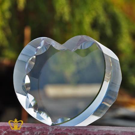 Manufactured-Crystal-Heart-Plaque-with-Custom-Image-Text-Base-Engraving